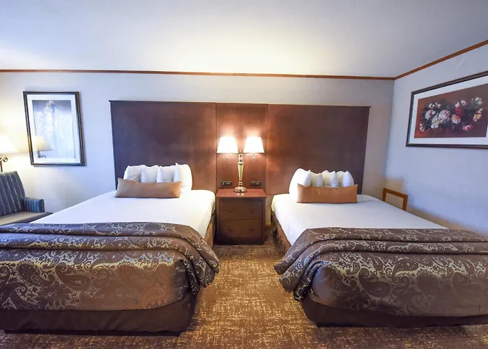 Best Western Plus Dockside Waterfront Inn